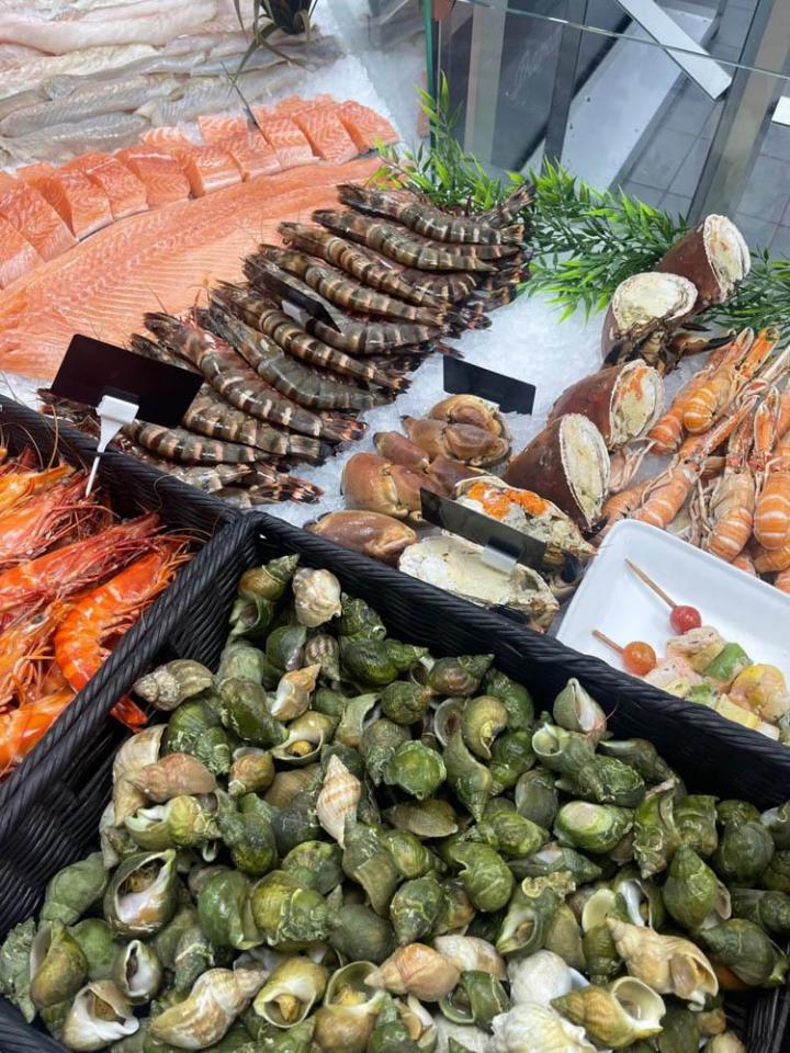 Service traiteur poissonnerie Roanne